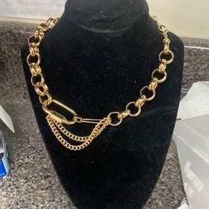 1 more left! NEW NEW! Free People gold chain link necklace!
